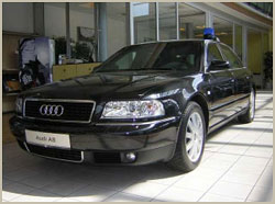 Автомобиль Audi A8 оригинального фирменного бронирования Audi